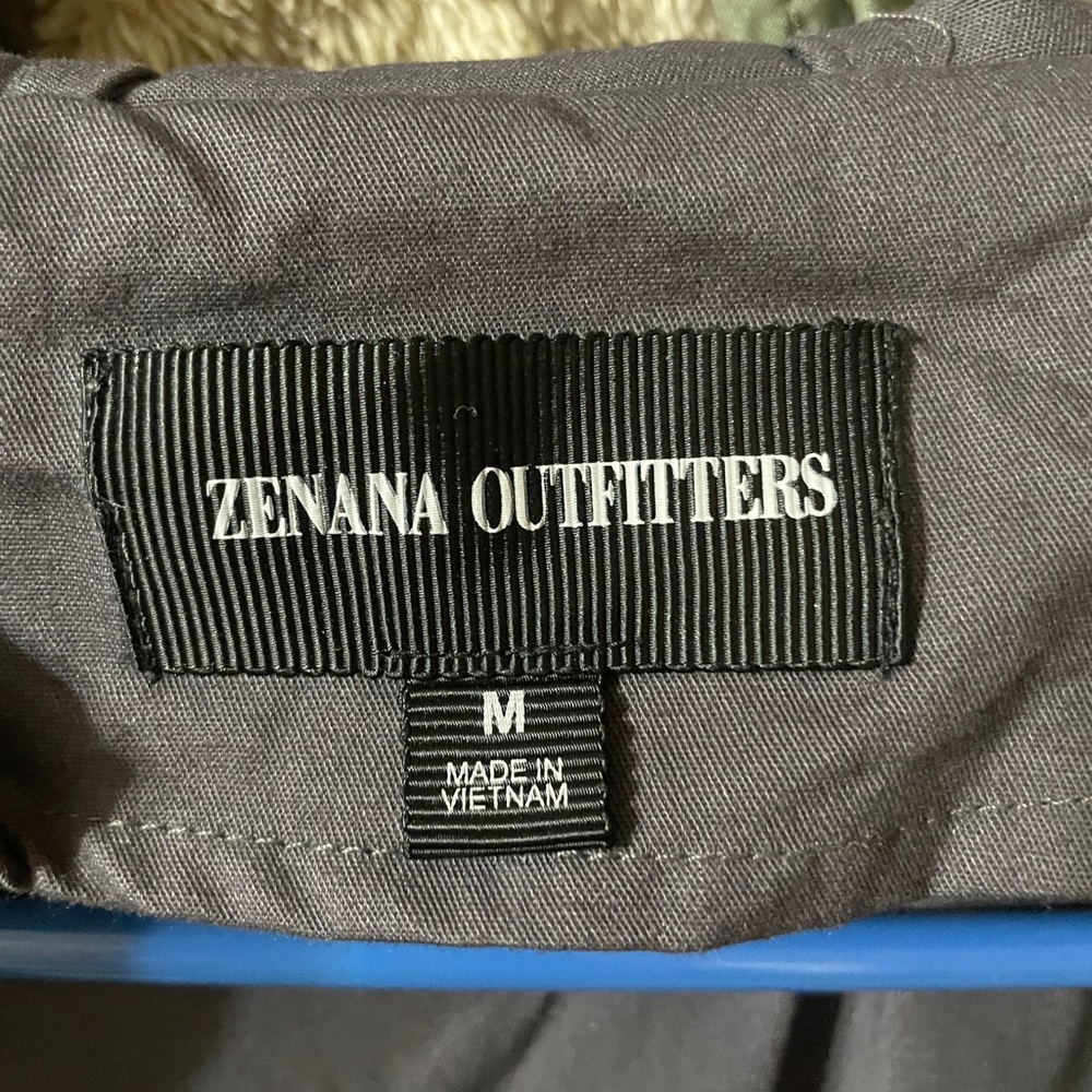 Utility vest - Picture 3 of 3